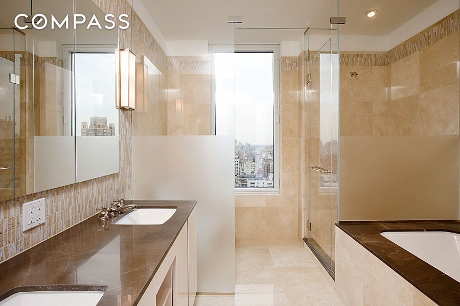 255 East 74th Street, Unit 8C Manhattan, NY 10021 - Photo 5 of 11