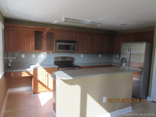 3152 Southwest 153rd Path Miami, FL 33185 - Photo 13 of 19 Gallery Image 13