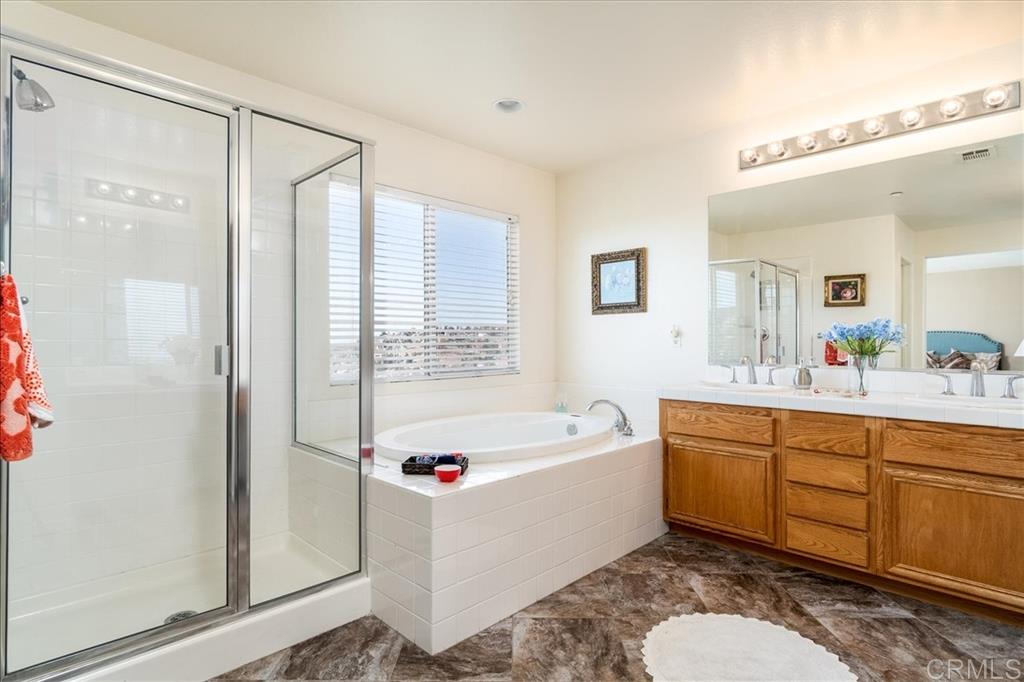 10075 Challenger Circle Spring Valley, CA 91978 - Photo 15 of 24 Gallery Image 15
