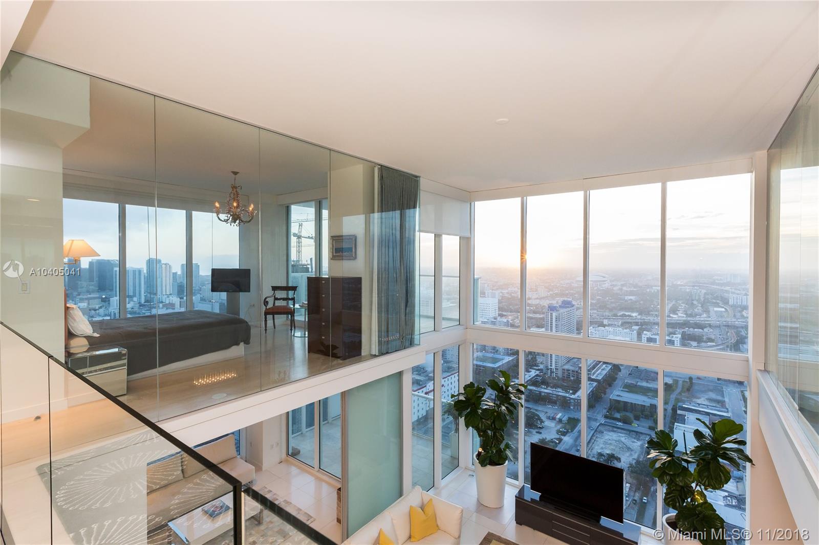 1040 Biscayne Boulevard, Unit 4407 Miami, FL 33132 - Photo 17 of 33