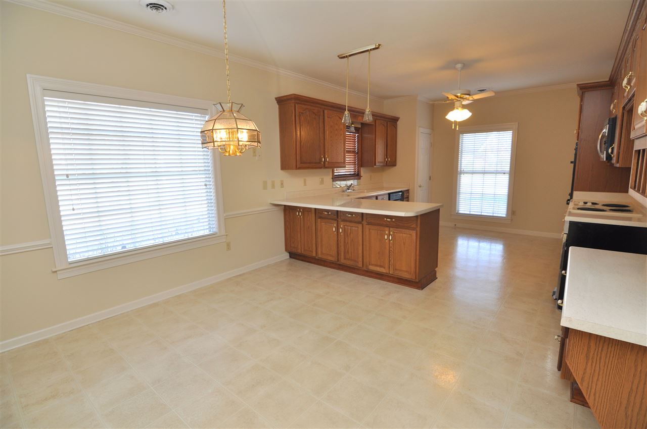 1173 Yorktown Road Collierville, TN 38017 - Photo 11 of 25 Gallery Image 11