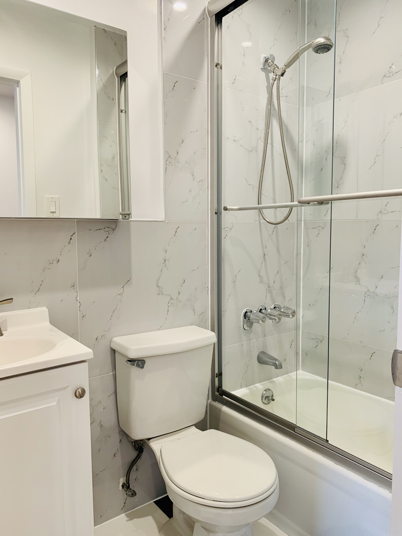 717 9th Avenue, Unit 4D Manhattan, NY 10019 - Photo 4 of 7