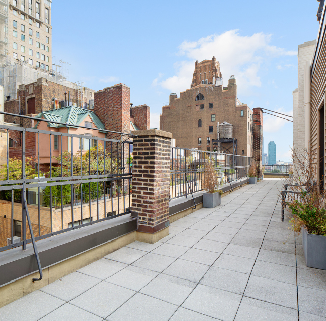 439 East 51st Street, Unit 10/11F Manhattan, NY 10022 - Photo 19 of 23