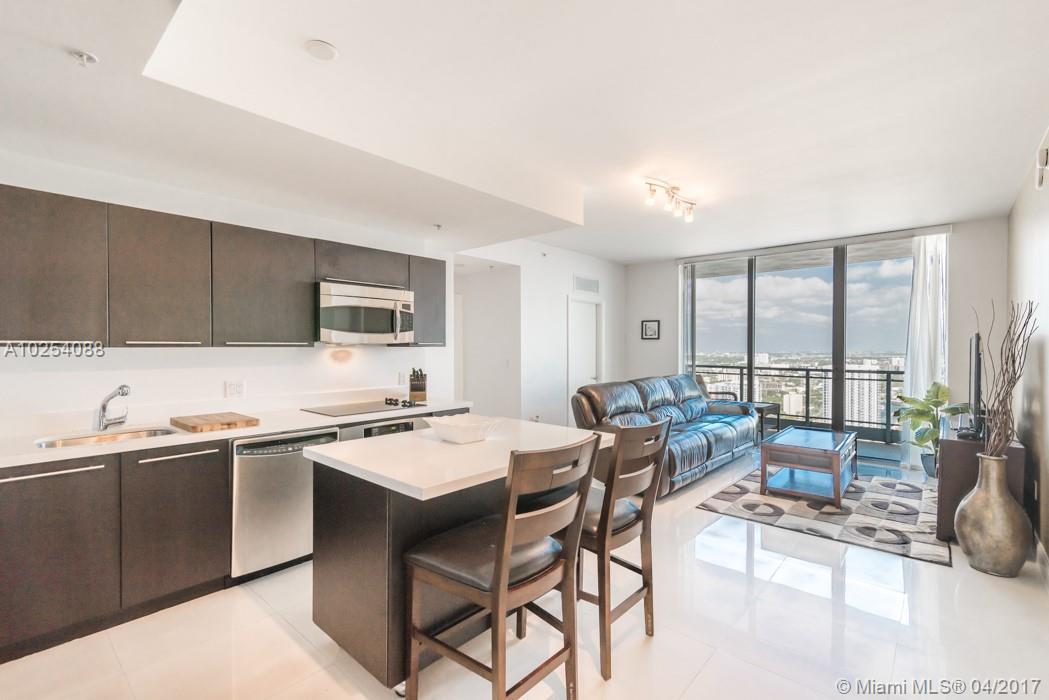 90 Southwest 3rd Street, Unit 4006 Miami, FL 33130 - Photo 1 of 15