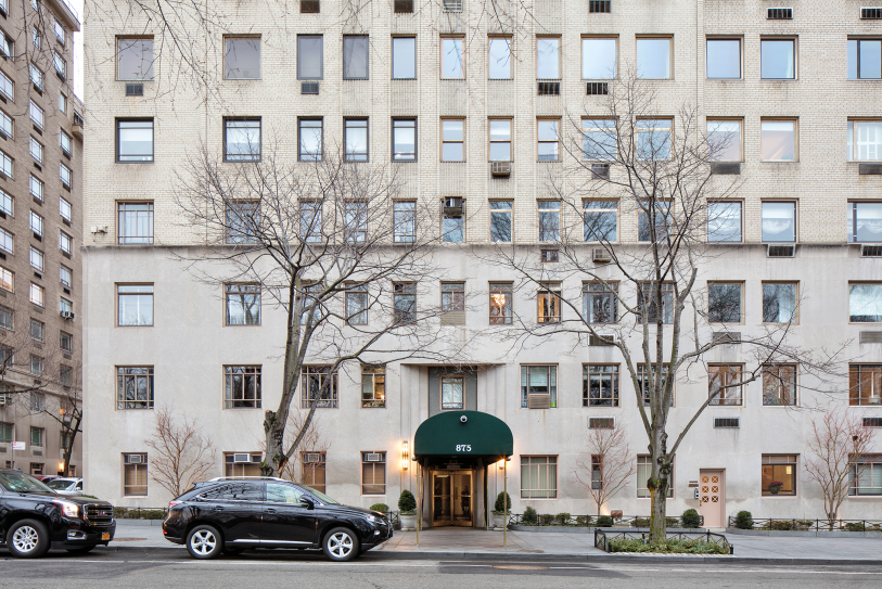 875 5th Avenue, Unit 19A Manhattan, NY 10065 - Photo 13 of 14