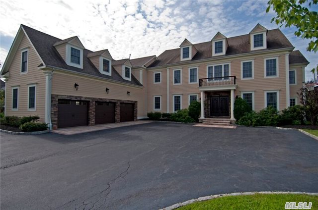 4 Legends Circle Melville, NY 11747 - Photo 2 of 20