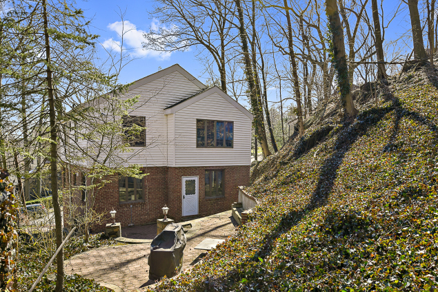 275 College Road, Unit Undisclosed Bronx, NY 10471 - Photo 25 of 26