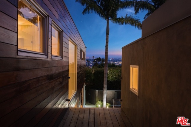 1514 Rising Glen Road Los Angeles, CA 90069 - Photo 19 of 20
