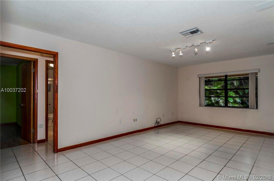 11480 Southwest 103rd Street Miami, FL 33176 - Photo 7 of 22