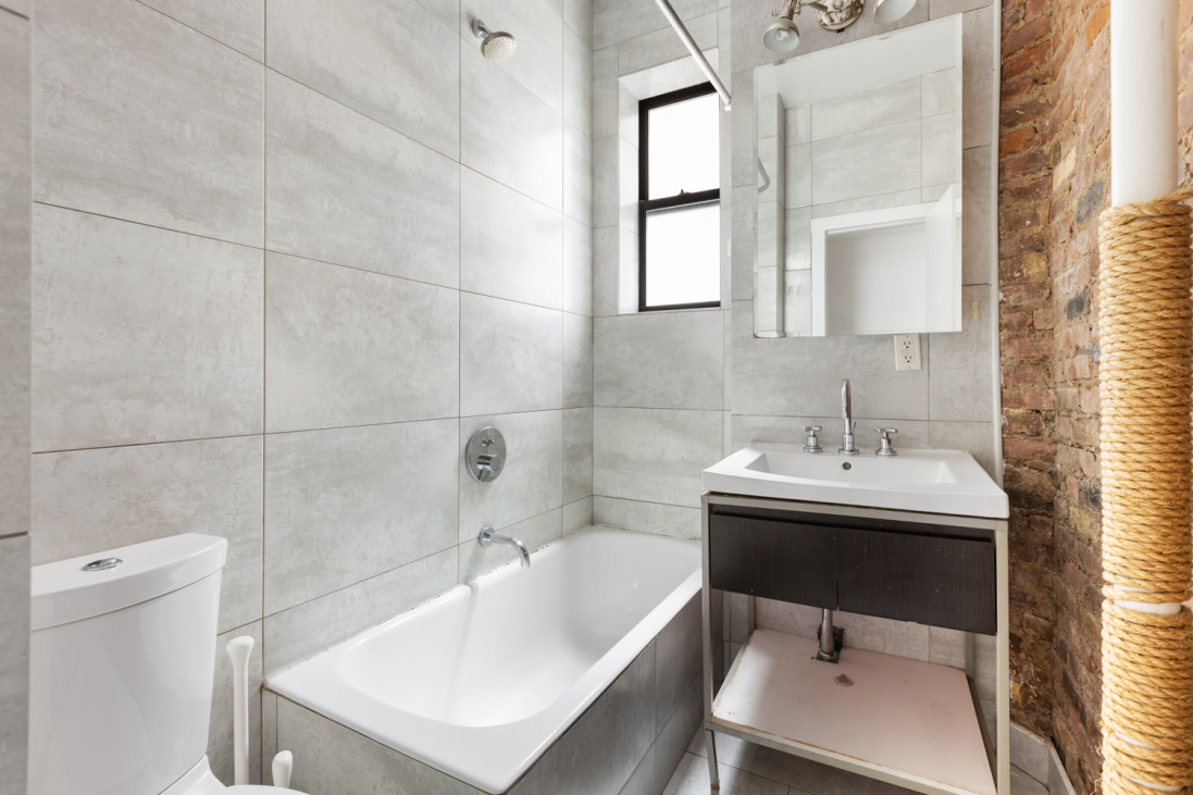 344 West 14th Street, Unit D3 Manhattan, NY 10014 - Photo 6 of 7