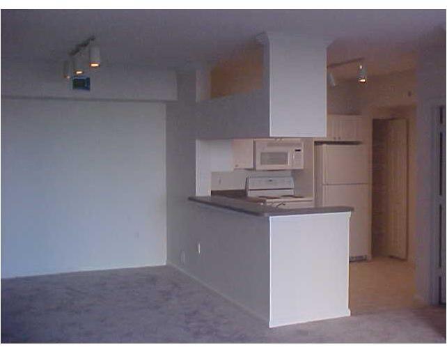 17100 North Bay Road, Unit 1407 Sunny Isles Beach, FL 33160 - Photo 3 of 15