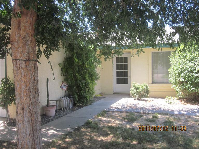 4311 Oregano Road Bakersfield, CA 93313 - Photo 2 of 16