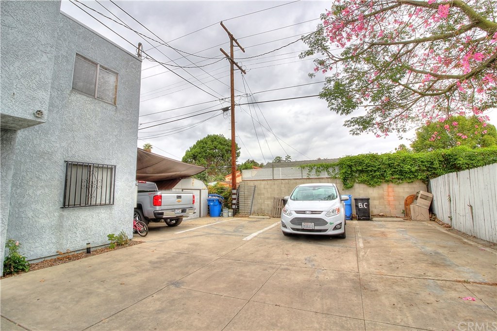 14021 Victory Boulevard, Unit B Van Nuys, CA 91401 - Photo 7 of 7