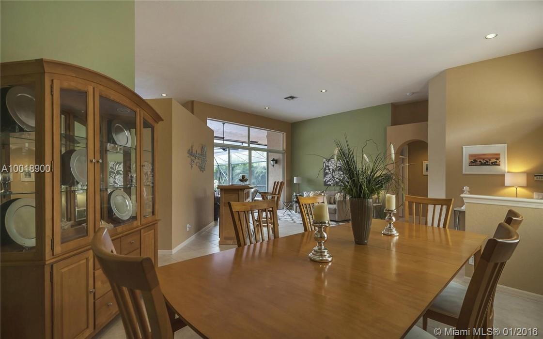 320 Mallard Road Weston, FL 33327 - Photo 25 of 35 Gallery Image 25