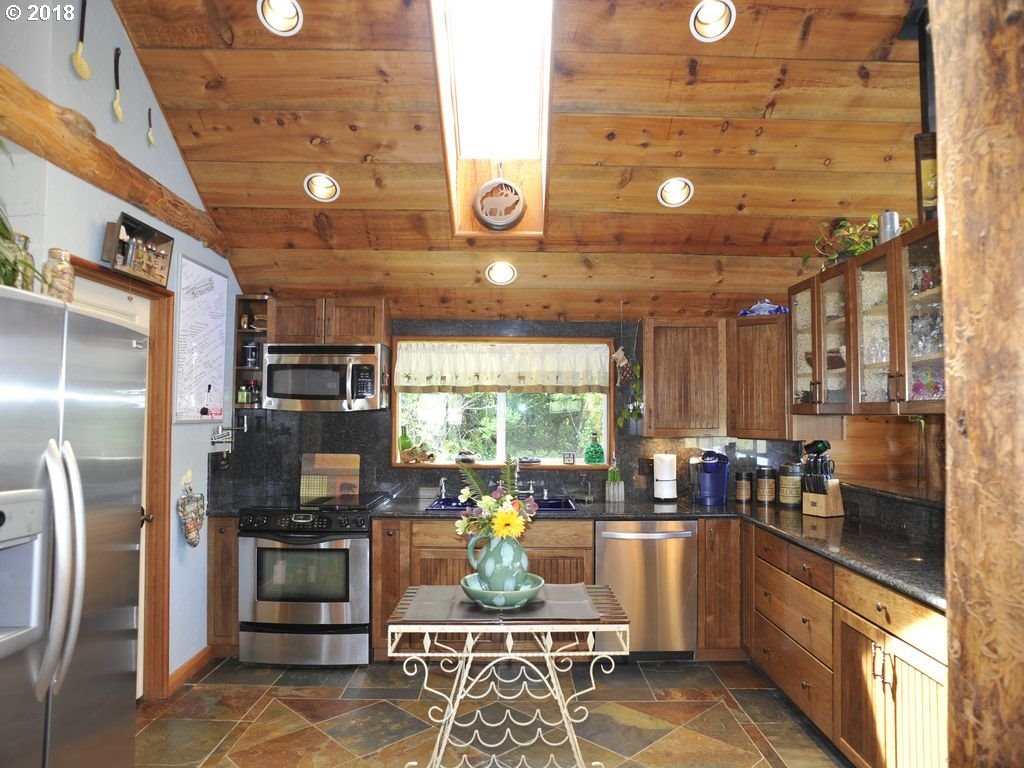 95273 Jerrys Flat Road Gold Beach, OR 97444 - Photo 14 of 32 Gallery Image 14