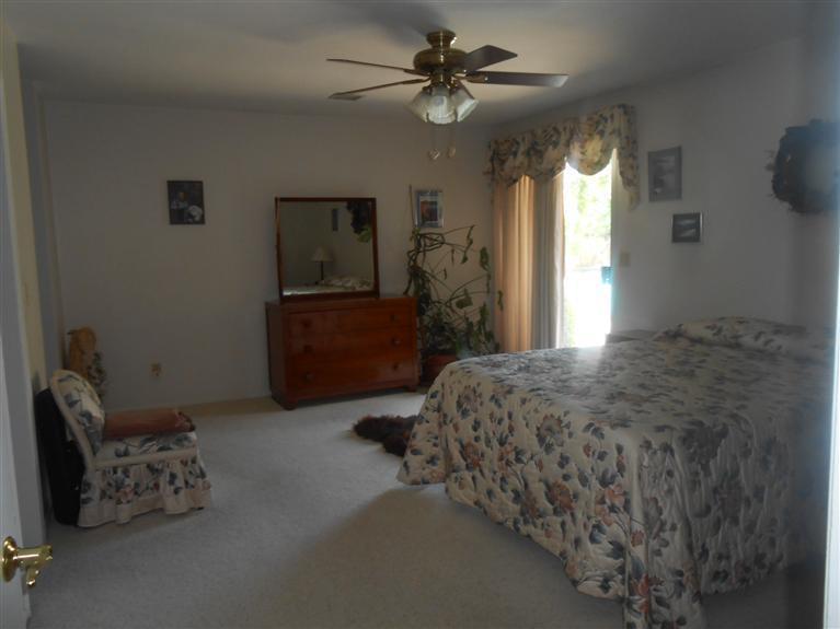 7508 Kroll Way Bakersfield, CA 93309 - Photo 15 of 20