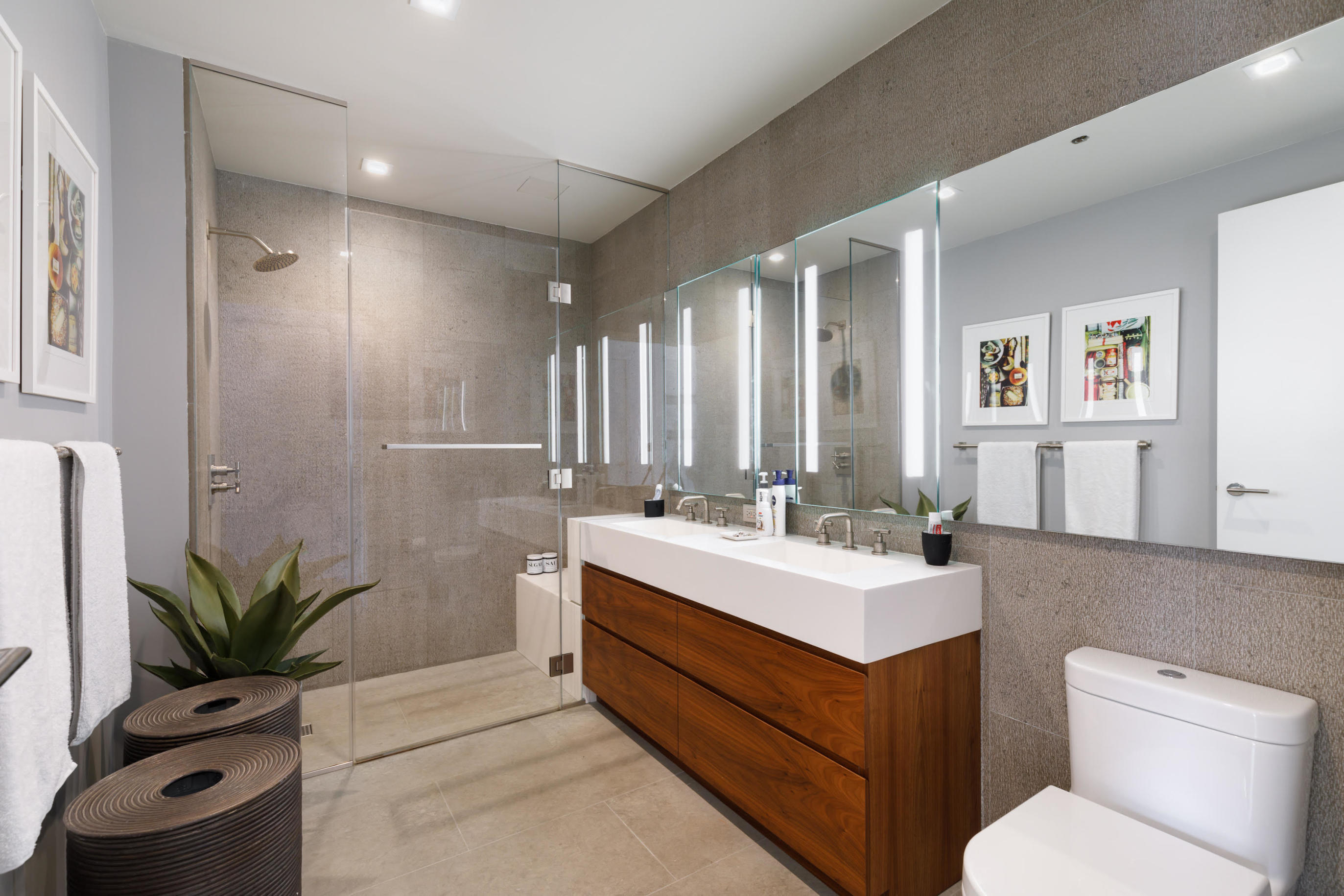 360 East 89th Street, Unit 22C Manhattan, NY 10128 - Photo 6 of 7