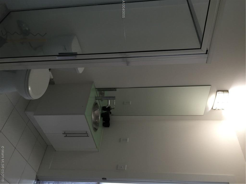 Ojus Miami, FL 33179 - Photo 9 of 12