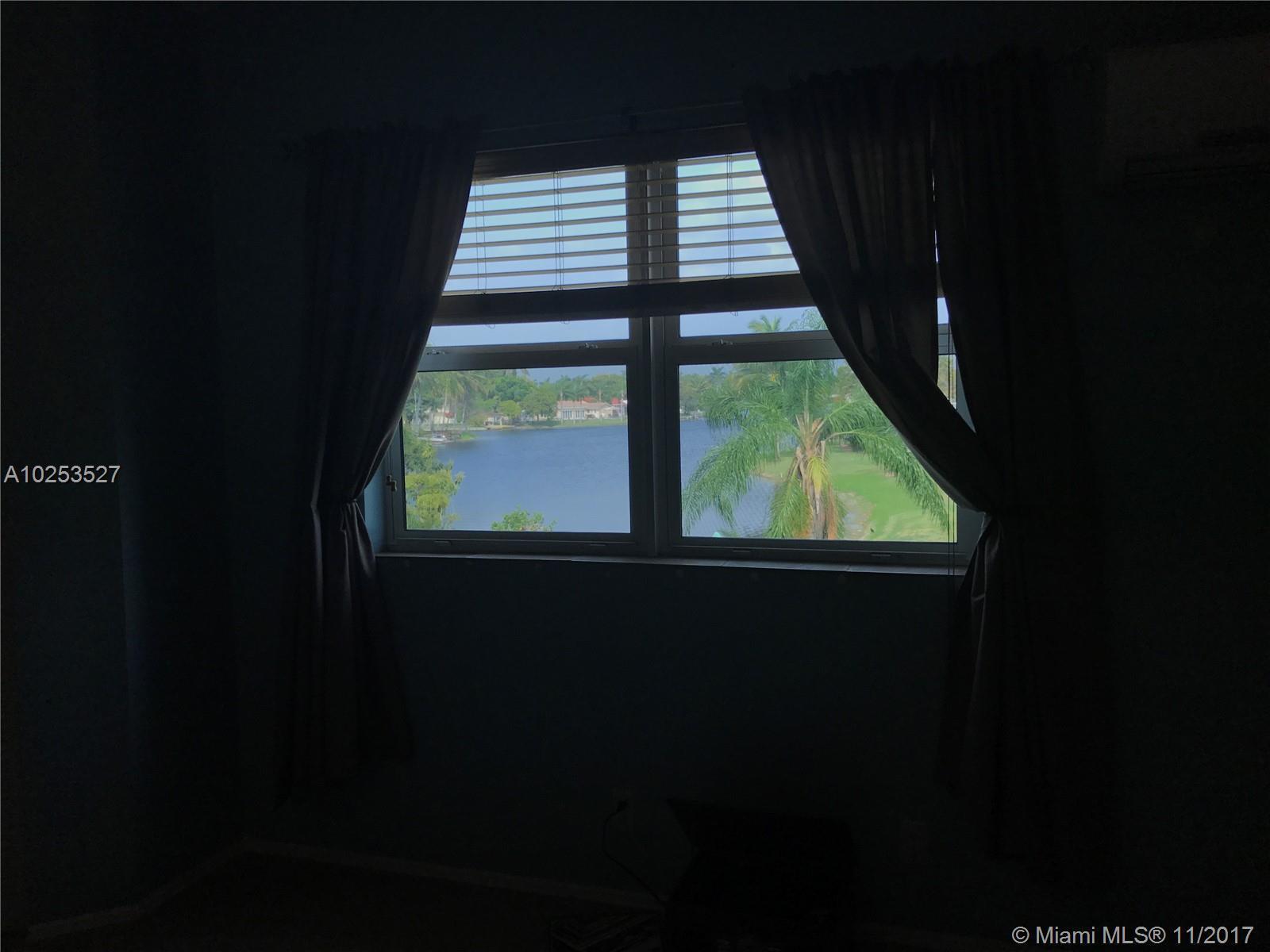 960 Southwest 74th Avenue Plantation, FL 33317 - Photo 20 of 24