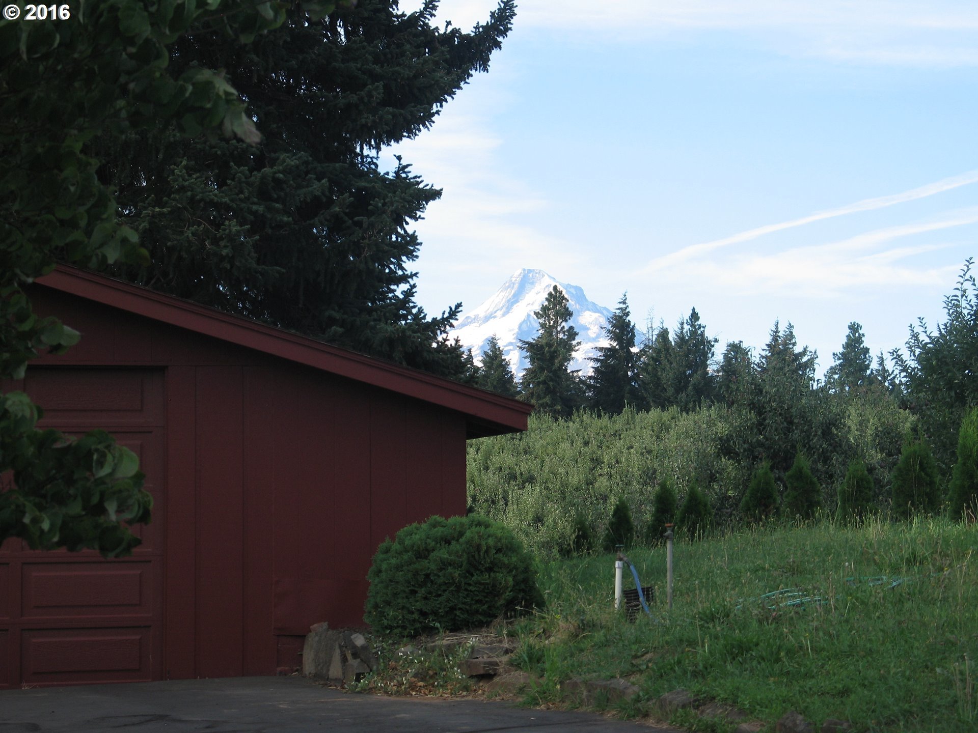 1693 Country Club Road Hood River, OR 97031 - Photo 27 of 31 Gallery Image 27