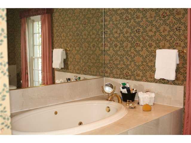 136 South Perkins Road Memphis, TN 38117 - Photo 21 of 25