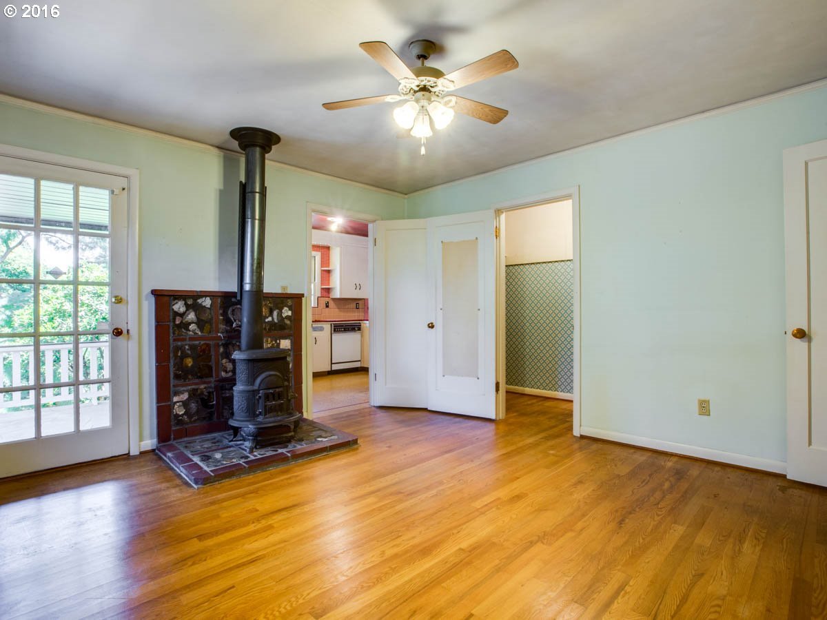 8725 Southwest Birchwood Road Portland, OR 97225 - Photo 8 of 19 Gallery Image 8
