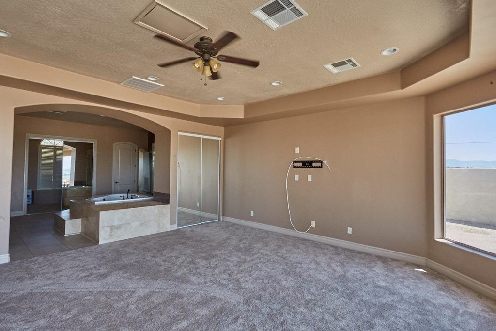 12914 La Cresta Drive Apple Valley, CA 92308 - Photo 8 of 18