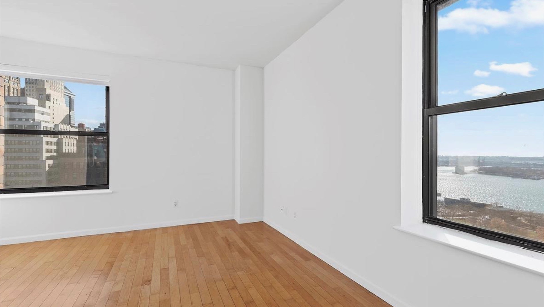 20 West Street, Unit 29E Manhattan, NY 10004 - Photo 3 of 10