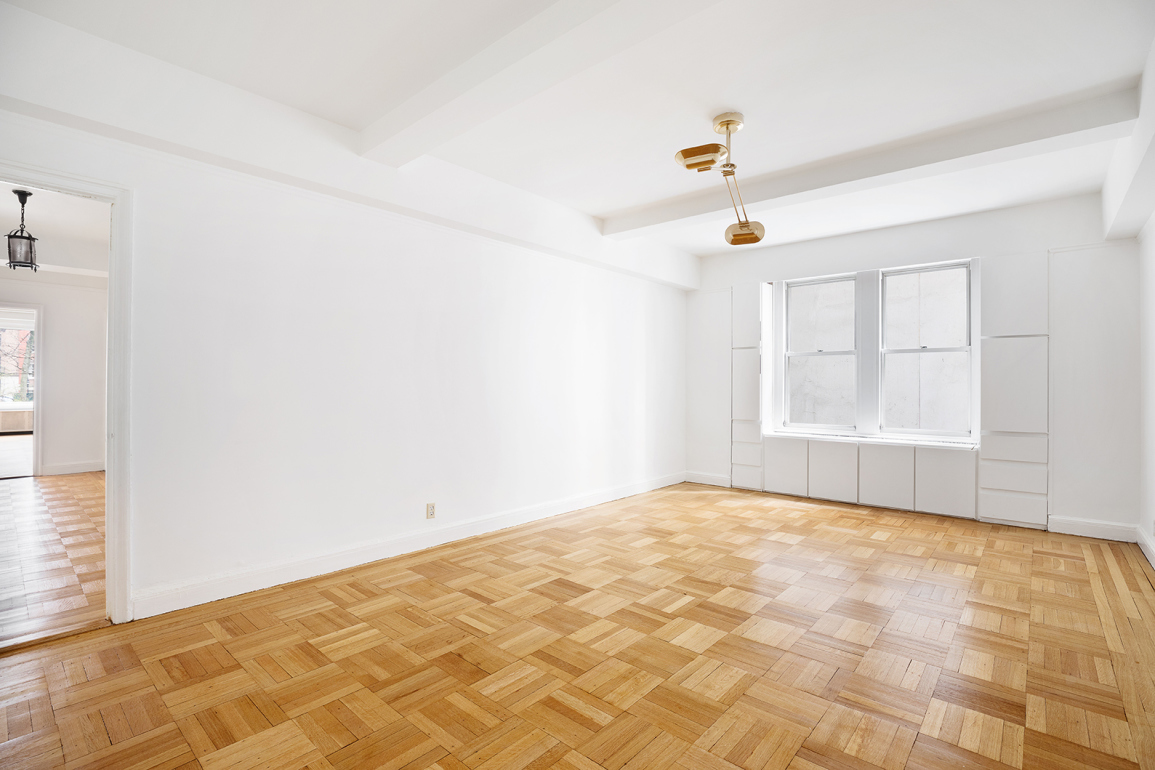 45 Gramercy Park North, Unit 3A Manhattan, NY 10010 - Photo 12 of 15