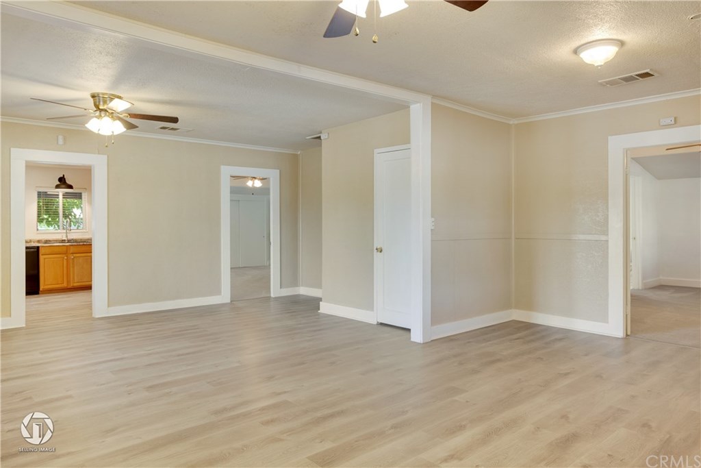 220 Tyler Street Taft, CA 93268 - Photo 9 of 36