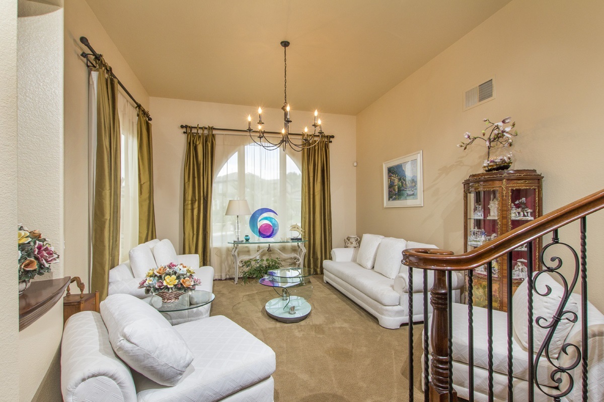 852 Hunters Ridge Place Chula Vista, CA 91914 - Photo 9 of 25 Gallery Image 9