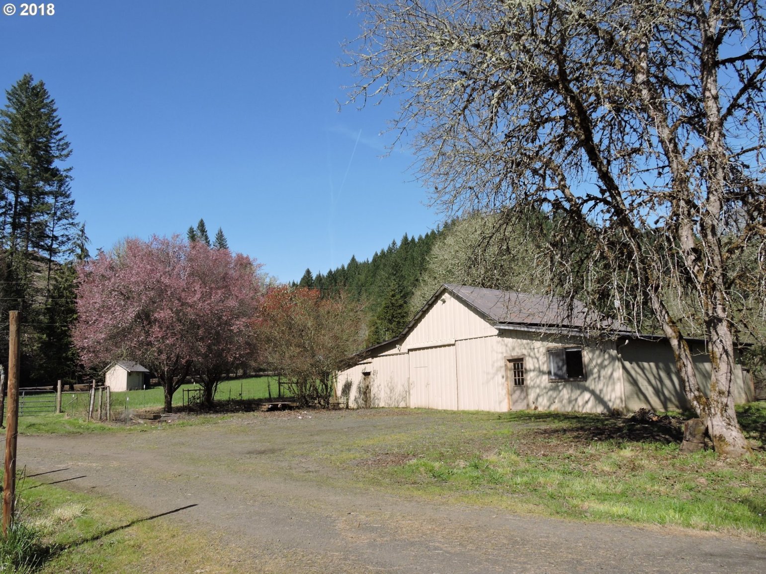 1301 Cox Road Yoncalla, OR 97499 - Photo 18 of 32