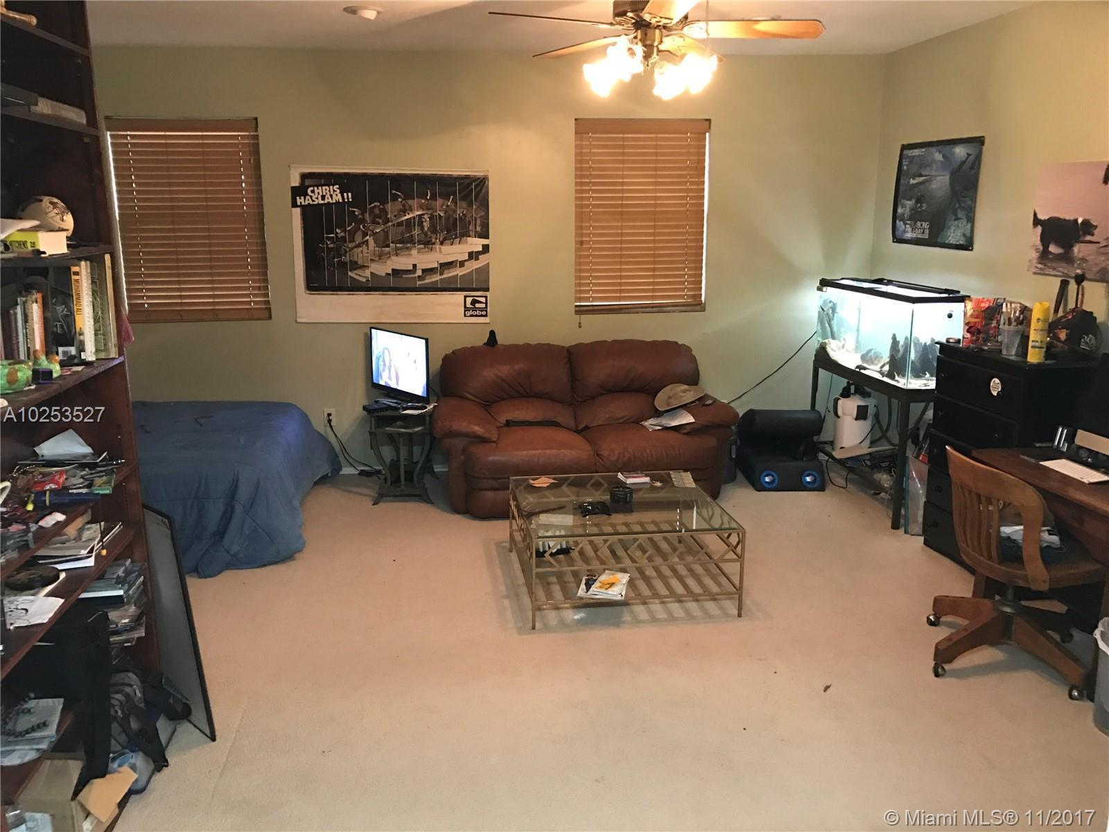 960 Southwest 74th Avenue Plantation, FL 33317 - Photo 14 of 24