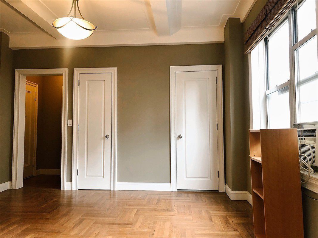 25 West 64th Street, Unit 7E Manhattan, NY 10023 - Photo 7 of 23