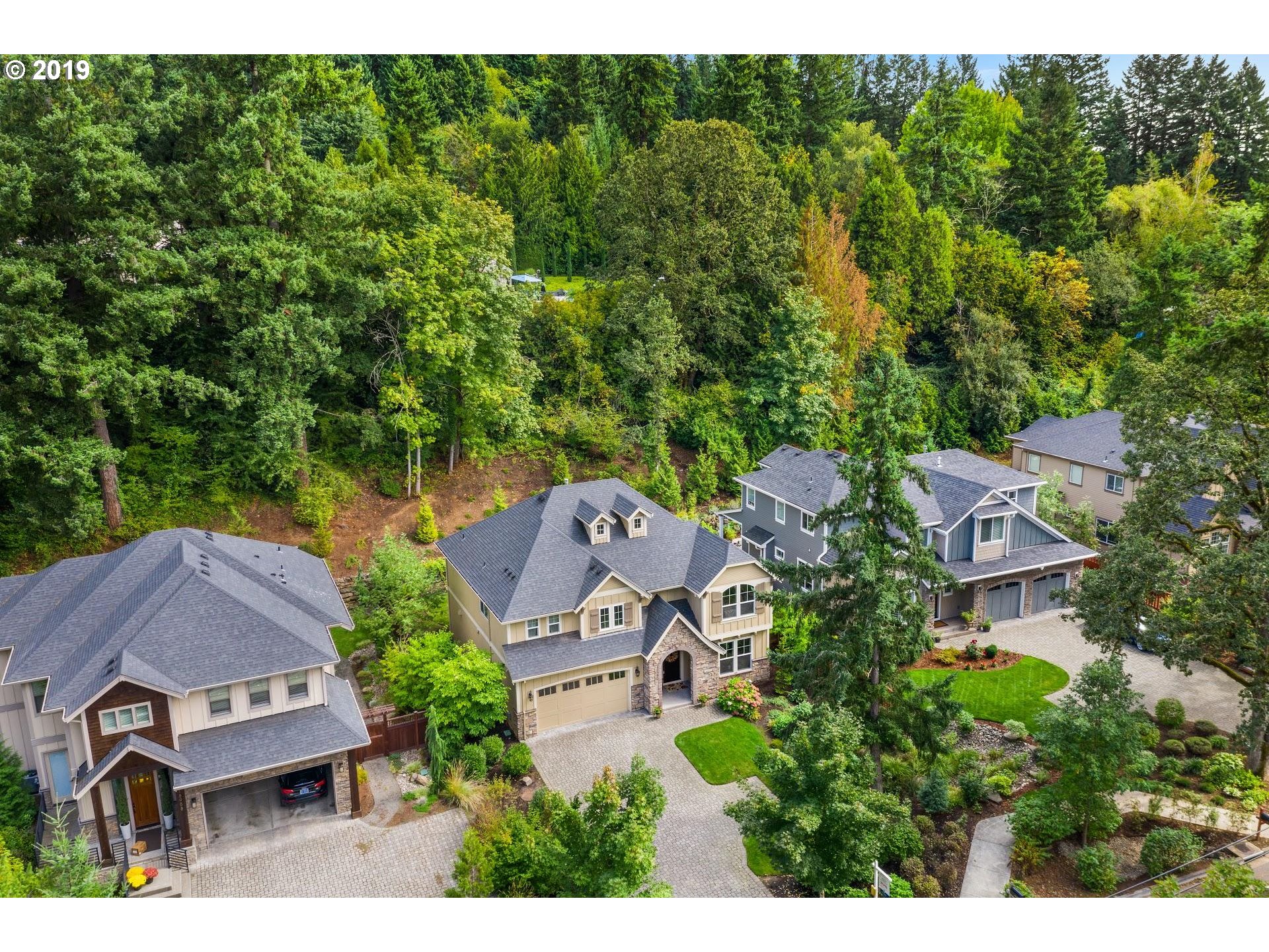 18970 Bryant Road Lake Oswego, OR 97034 - Photo 24 of 26 Gallery Image 24