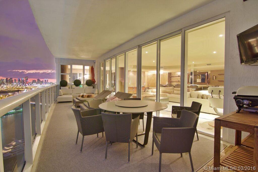 400 Alton Road, Unit PH06 Miami Beach, FL 33139 - Photo 21 of 33