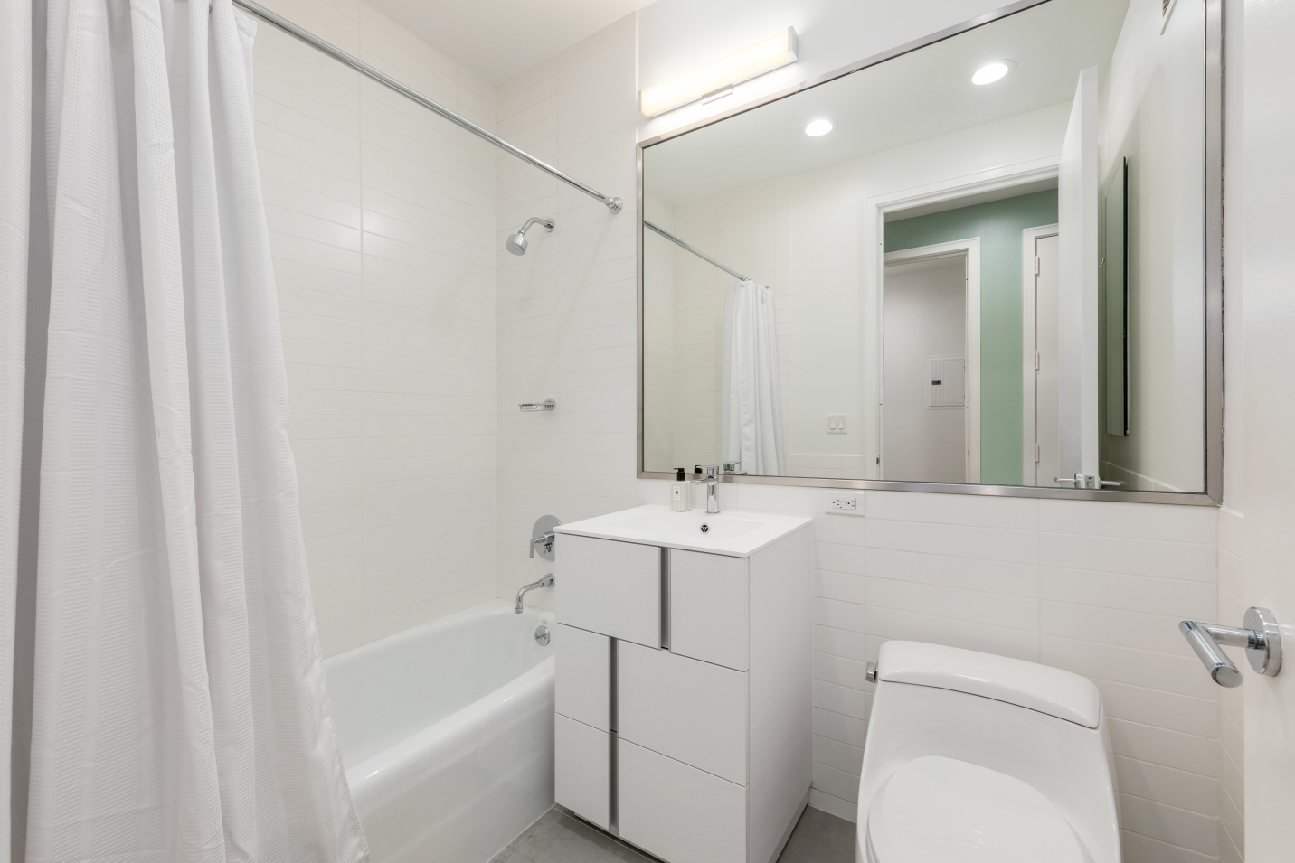 100 Morton Street, Unit TH Manhattan, NY 10014 - Photo 15 of 16