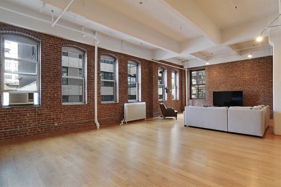 521 West 23rd Street, Unit 3R Manhattan, NY 10011 - Photo 3 of 10