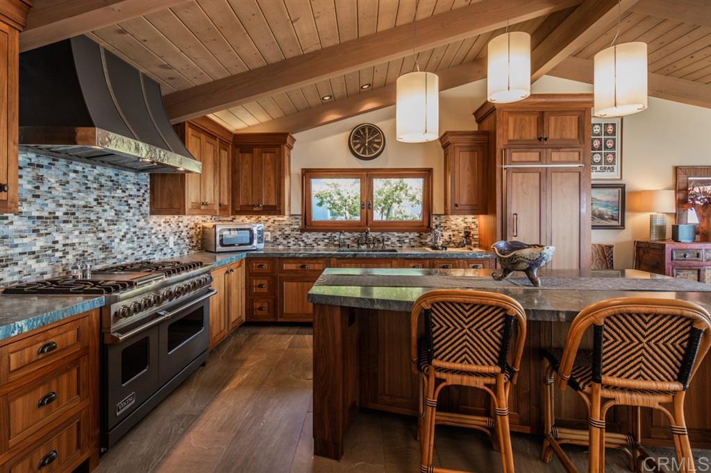 617 West Circle Drive Solana Beach, CA 92075 - Photo 10 of 21