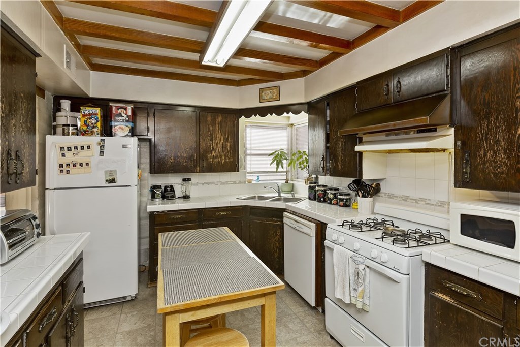 4036 Adams Street Riverside, CA 92504 - Photo 12 of 30