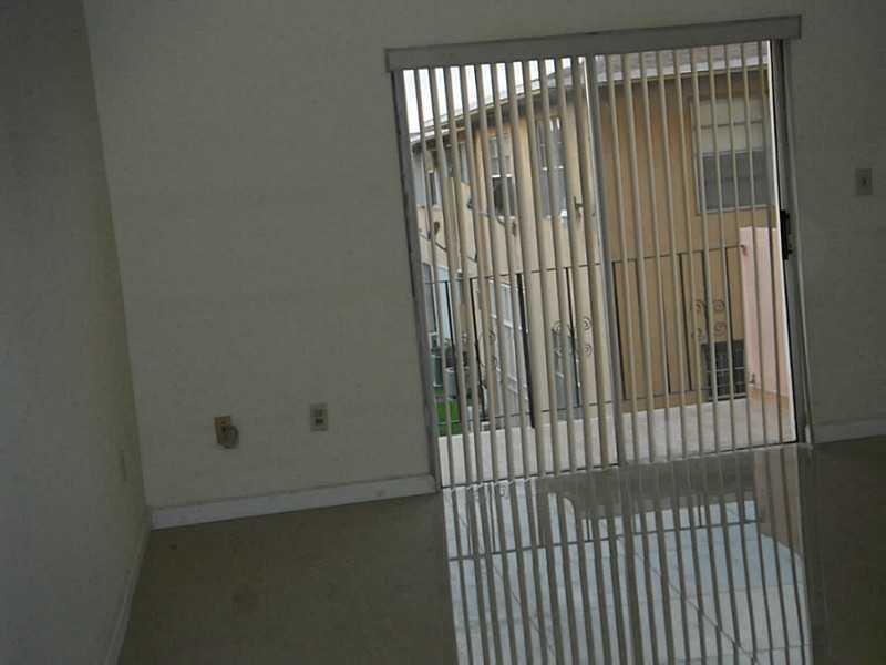 1100 West 35th Street, Unit 27 Hialeah, FL 33012 - Photo 7 of 9