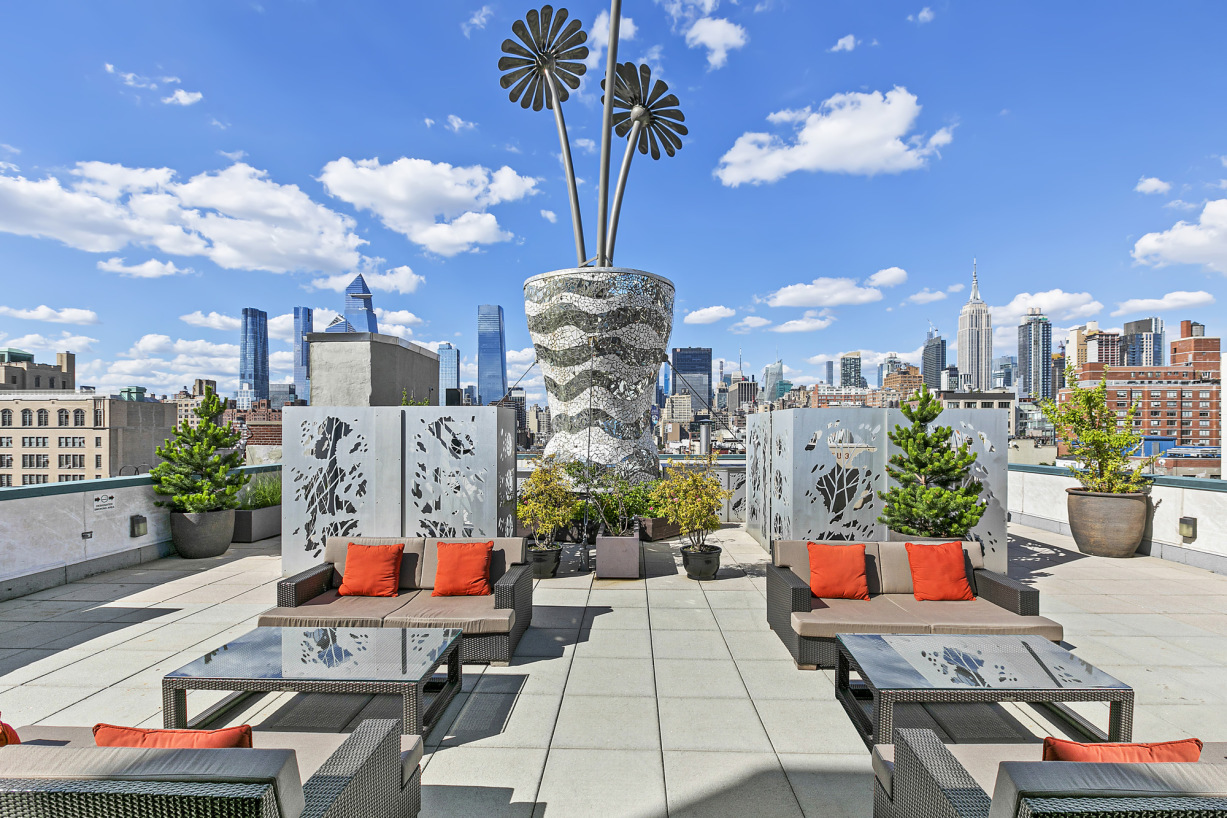 305W16 305 W 16th St, Manhattan, NY 10011 - Photo 8 of 10