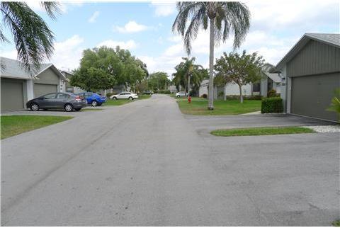 9114 Southwest 20th Street, Unit B Boca Raton, FL 33428 - Photo 22 of 25 Gallery Image 22