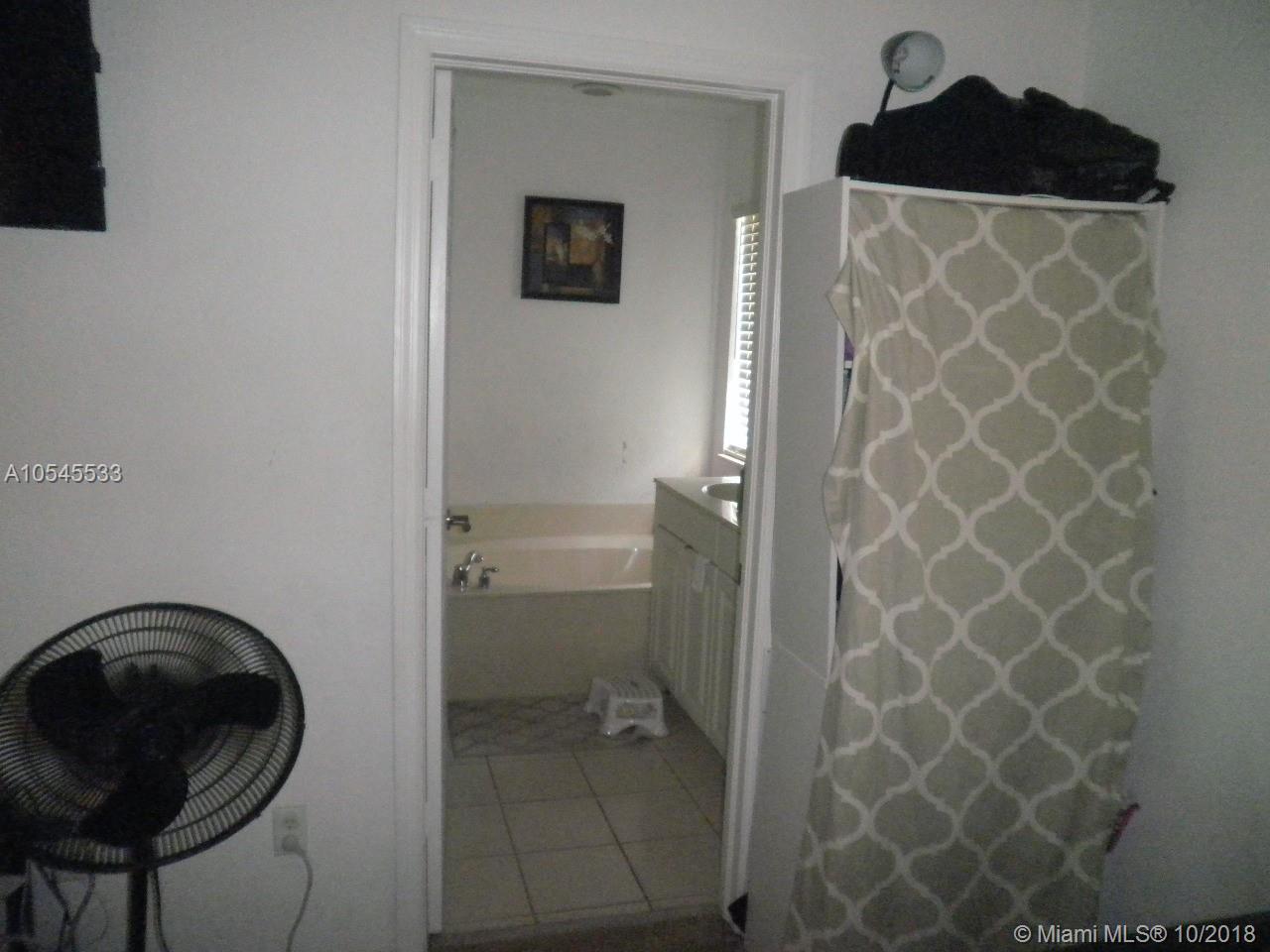 2015 Nassau Drive, Unit 2015 Riviera Beach, FL 33404 - Photo 24 of 51