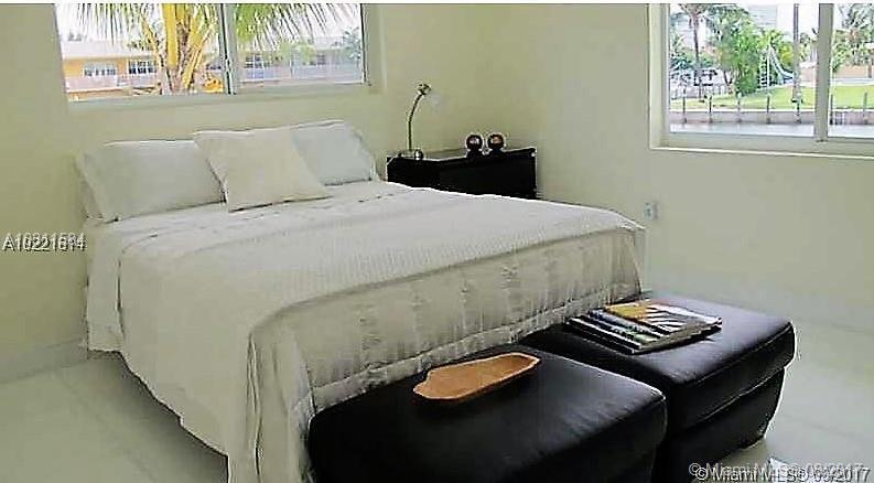 12388 North Bayshore Drive North Miami, FL 33181 - Photo 30 of 50