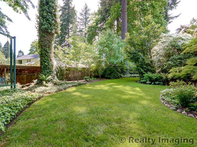 1030 Southwest Palatine Hill Road Portland, OR 97219 - Photo 15 of 15 Gallery Image 15