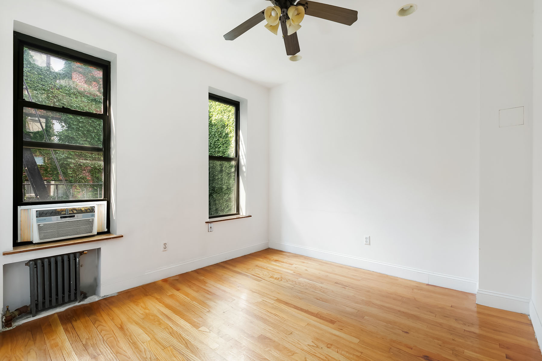 326 East 11th Street, Unit 8 Manhattan, NY 10003 - Photo 1 of 5