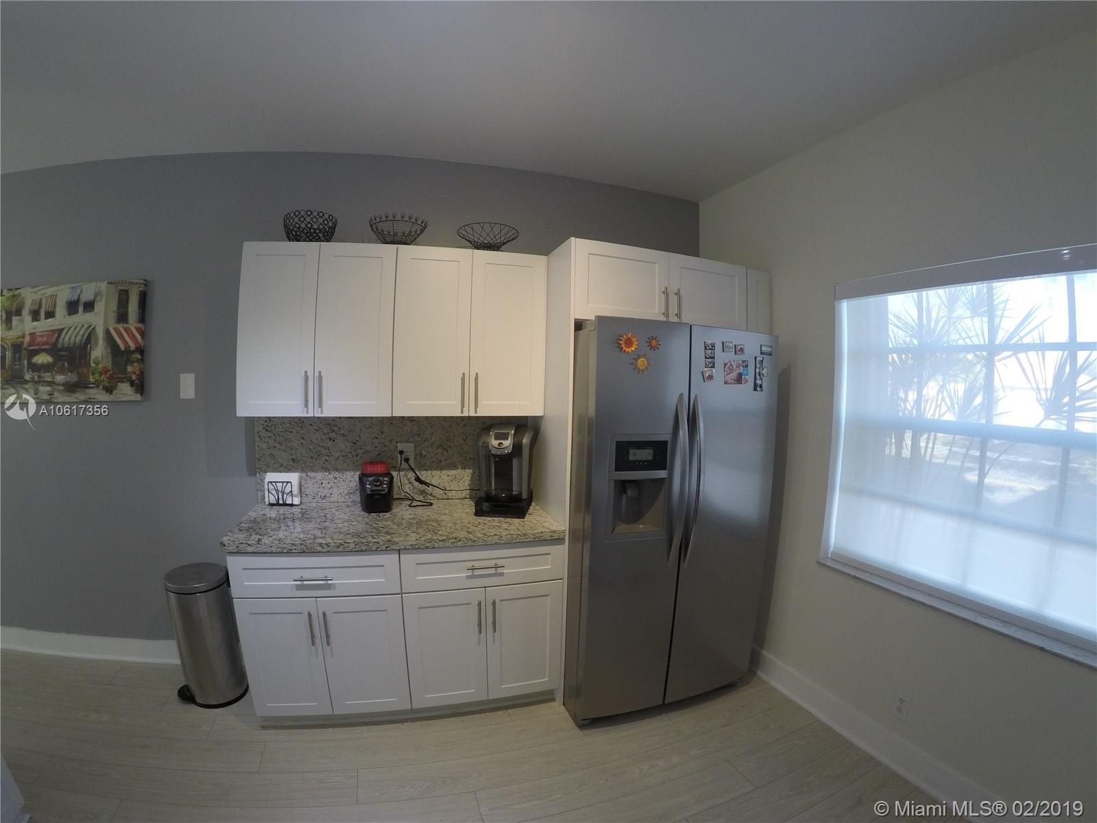 811 Southwest 178th Way Pembroke Pines, FL 33029 - Photo 19 of 51