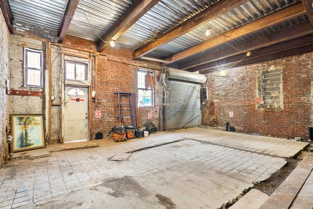 $1,300,000 | 7 Fillmore Place | Williamsburg