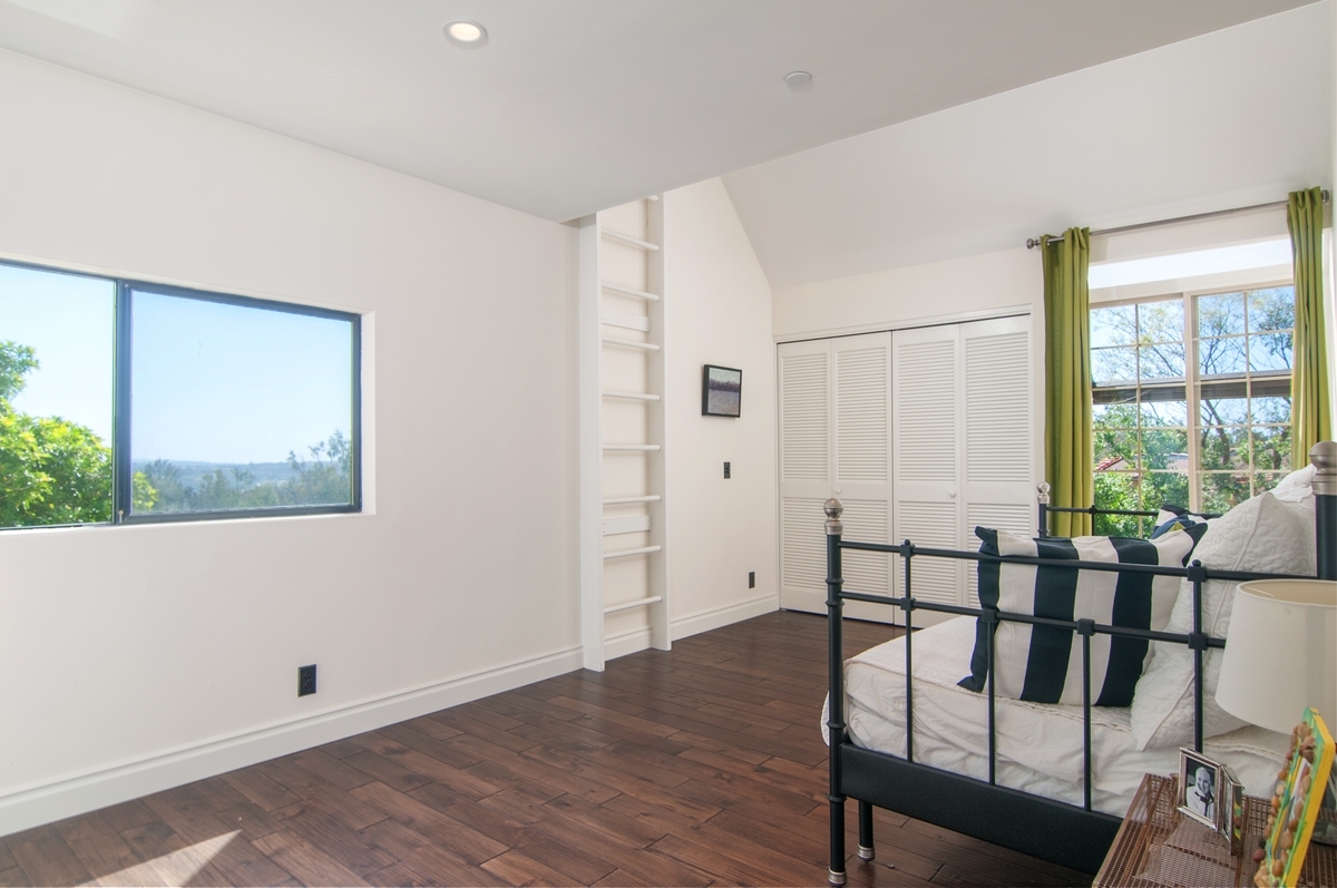 15916 Las Planideras Rancho Santa Fe, CA 92067 - Photo 18 of 25 Gallery Image 18